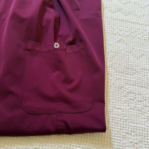 Beyond Scrubs Burgundy Pants Drawstring Pockets Petite Large LP - Picture 7 of 8